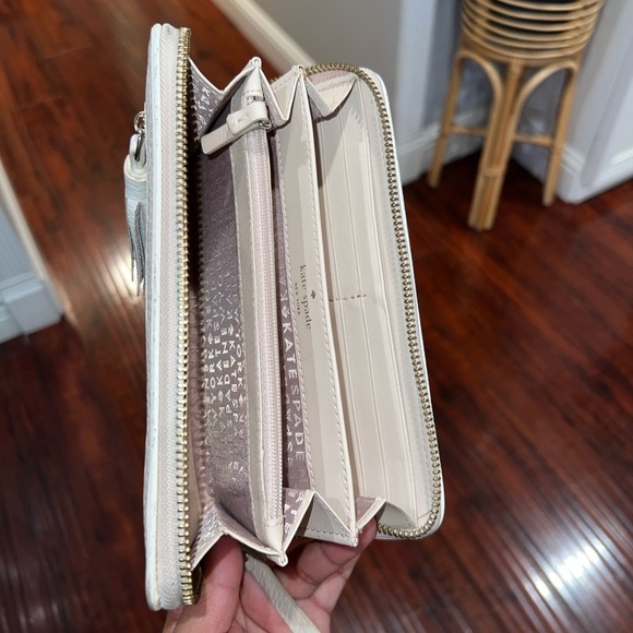 Kate Spade Wallet - Picture 7 of 16